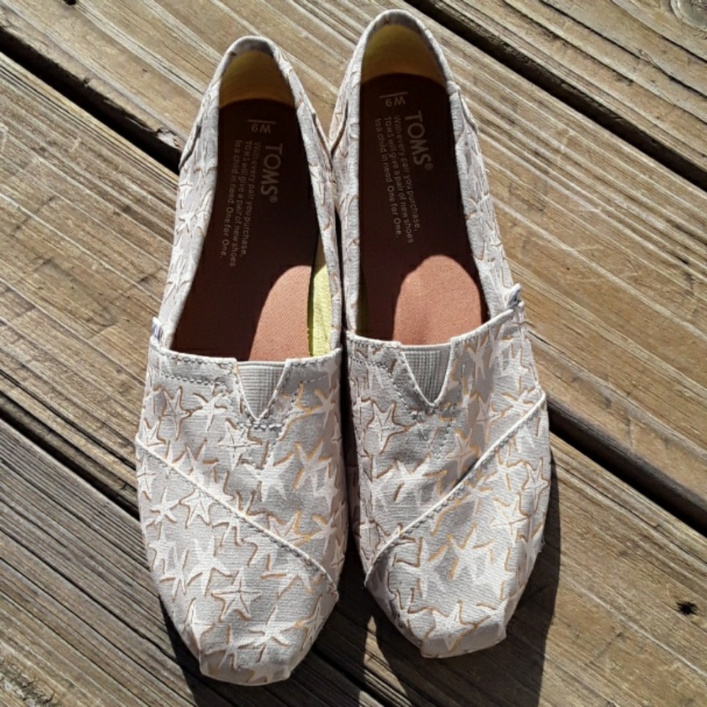 EUC Toms shoes